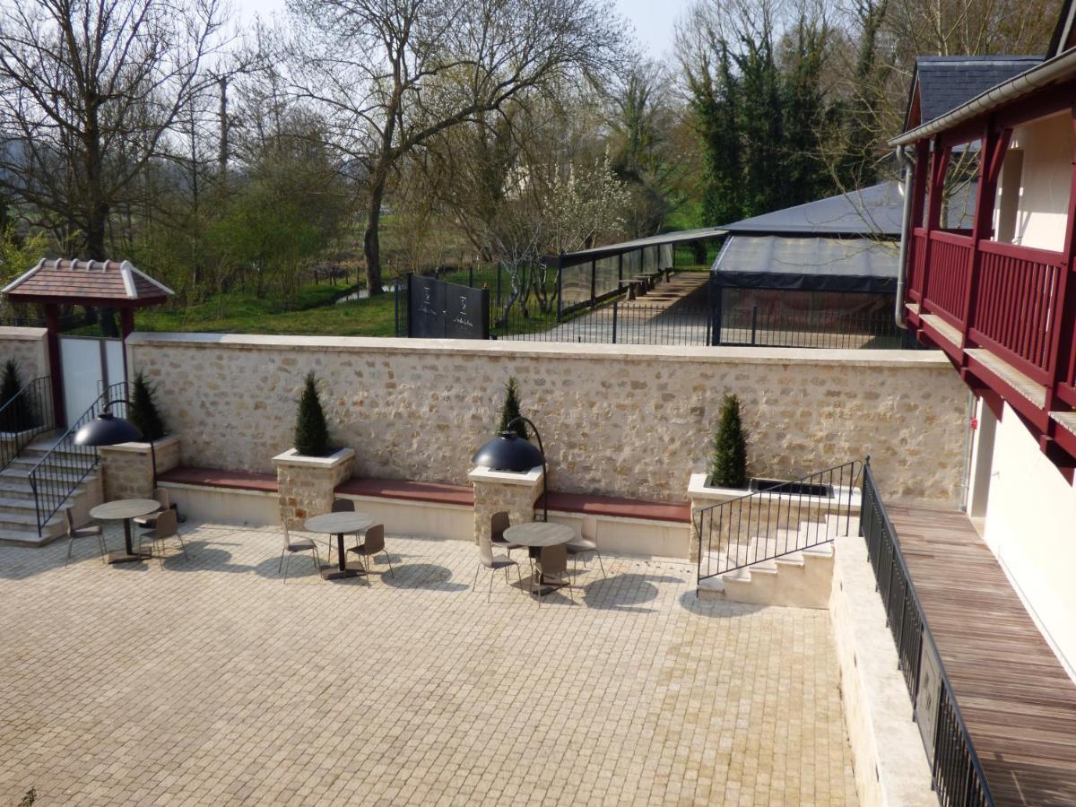 Hotel Le Moulin Des Marais Gaillon Esterno foto